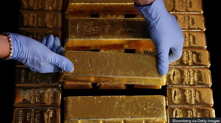 Gold surges past $4,000 an ounce as uncertainty fuels rally