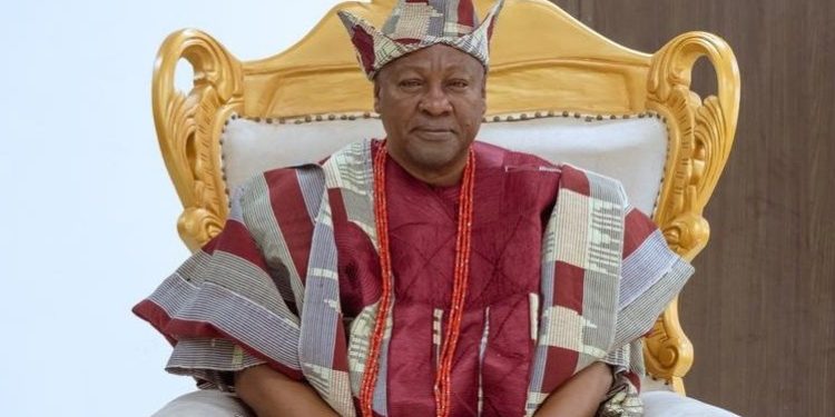 Ghana: Ooni of Ife confers prestigious Yoruba title on President Mahama in Nigeria