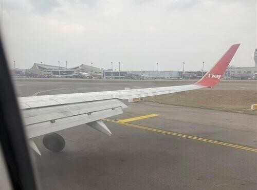 T’way Air plane loses wheel in Taiwan landing; no injuries